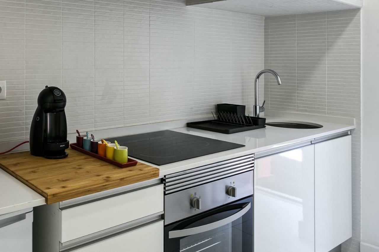 Hip Tailor Made Flat In Bairro Alto Apartamento Lisboa Exterior foto