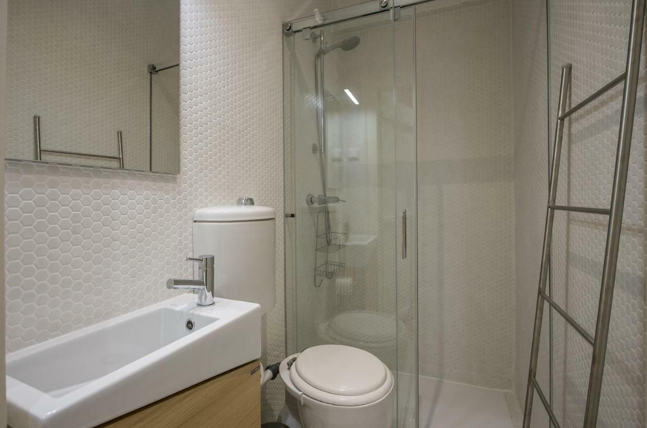 Hip Tailor Made Flat In Bairro Alto Apartamento Lisboa Exterior foto